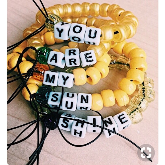 Friendship & beaded tumblr bracelets - Picture 5 of 5